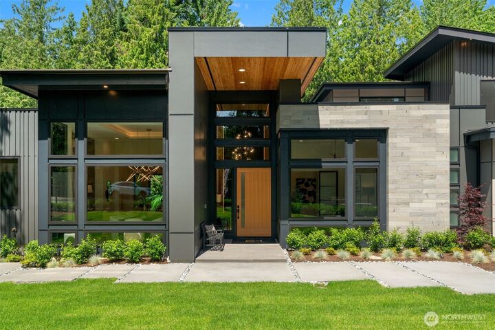 Property Photo: 10230 SE 13th Place WA 98004