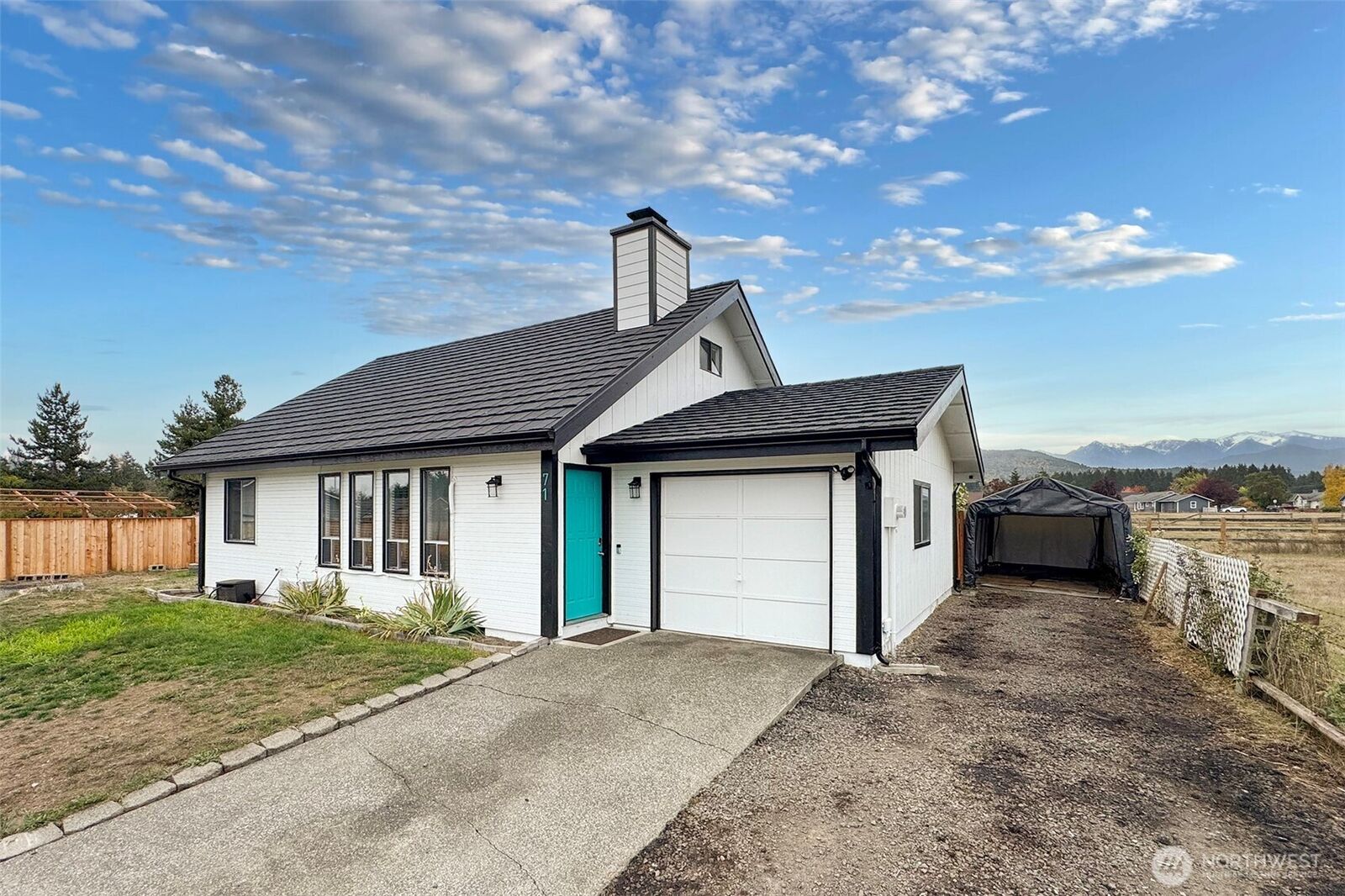 Property Photo: 71 W Loma Vista Road WA 98382