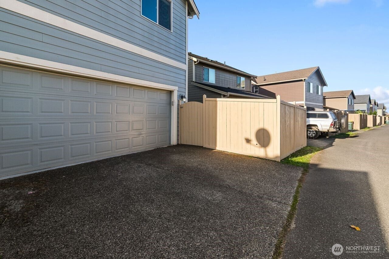 Property Photo:  304  Tremont Avenue  WA 98226 