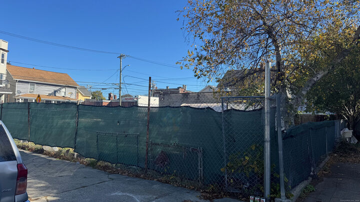 Property Photo:  300 Beach Street  CT 06608