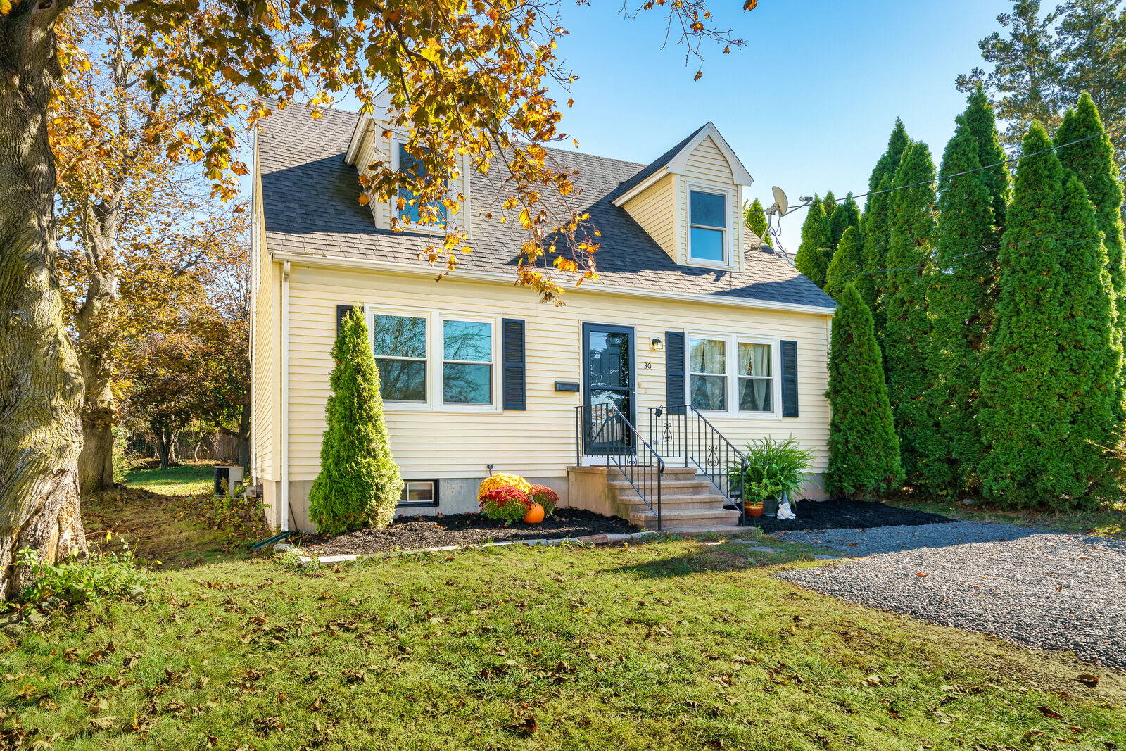 Property Photo:  30 Denison Road  CT 06457 