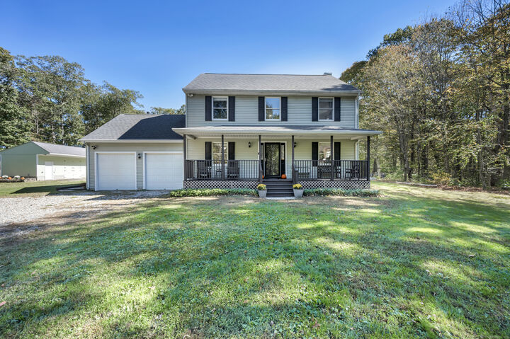 Property Photo:  71 Blue Hill Road  CT 06334