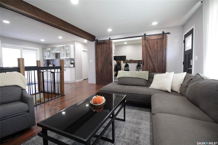 Property Photo: 916 Moose Street SK S0G 3N0