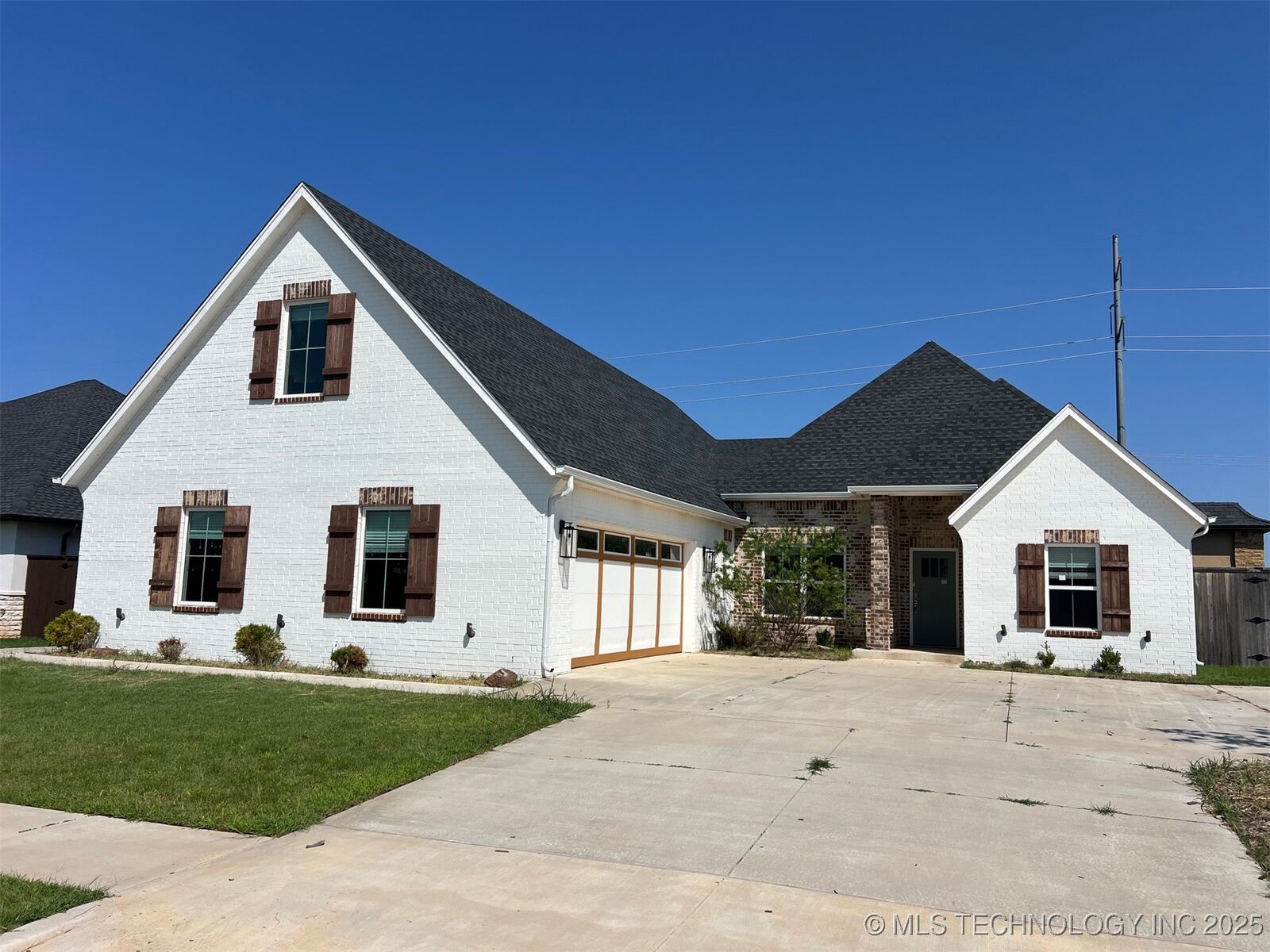 Property Photo:  15700 Rockwell Park Lane  OK 73013 