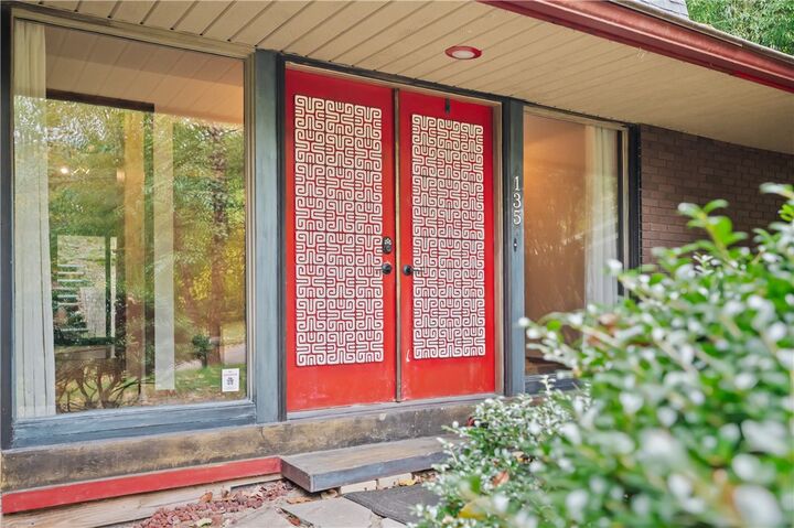 Property Photo:  135 Berwyn Rd  PA 15237 
