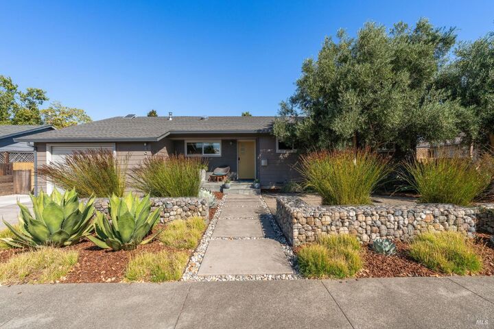 804 Josephine Lane  Healdsburg CA 95448 photo