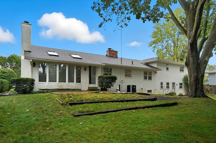 Property Photo: 4115 Woodbridge Road OH 43220