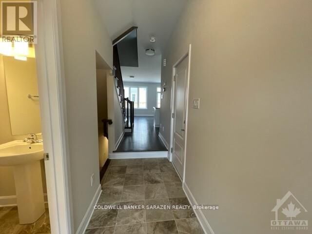 Property Photo:  347 Barrett Farm Drive  ON K1T 3V9