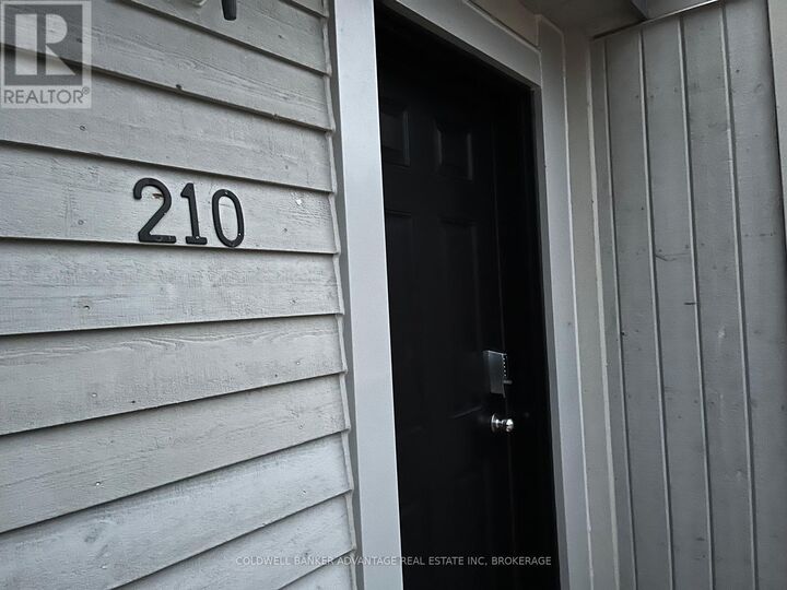 Property Photo:  796468 Grey Road 19 Road 210  ON L9Y 0N6 