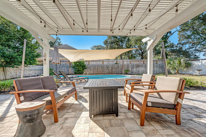 Property Photo: 642 Russell Boulevard FL 32547