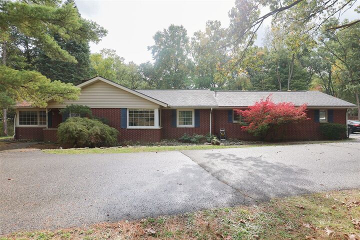 921 W Kilgore Road  Portage MI 49024-5828 photo
