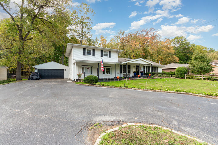 Property Photo: 11051 W Elmwood Court IL 60448