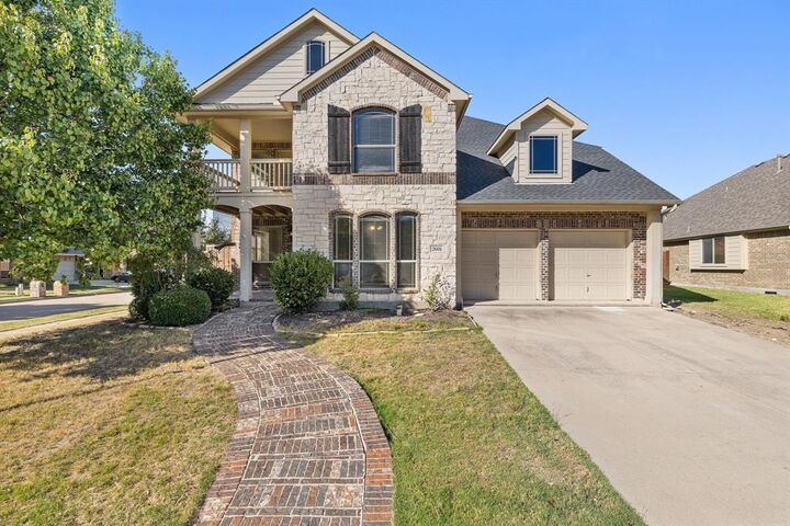 Property Photo:  2601 Featherstone Drive  TX 75068