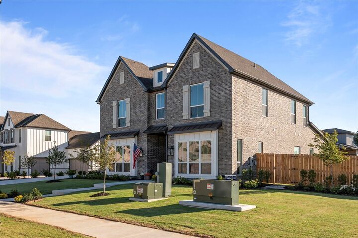 Property Photo:  4211 S 88th Street  AR 72713