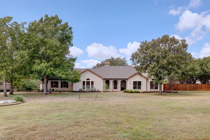 Property Photo:  419 Allen Circle  TX 78633