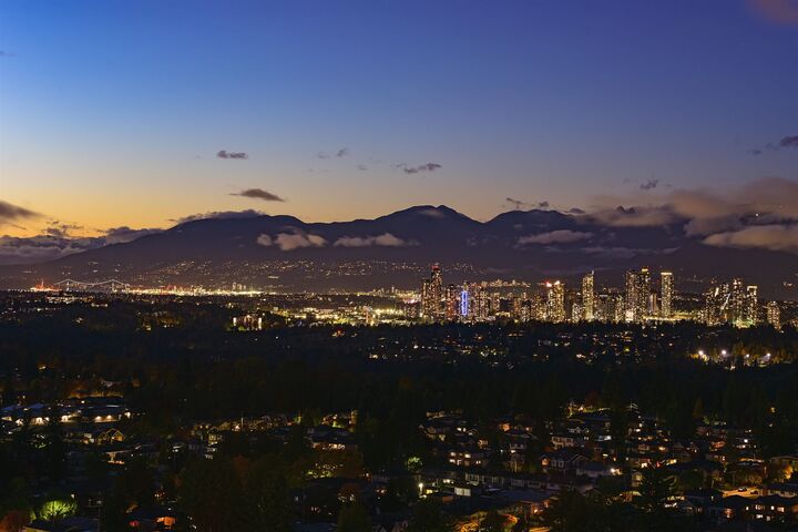 Photo de la propriété:  7088 Salisbury Avenue 3102  BC V5E 0A4