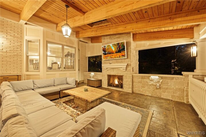 Property Photo:  4990 Sandstone Court  NY 14031