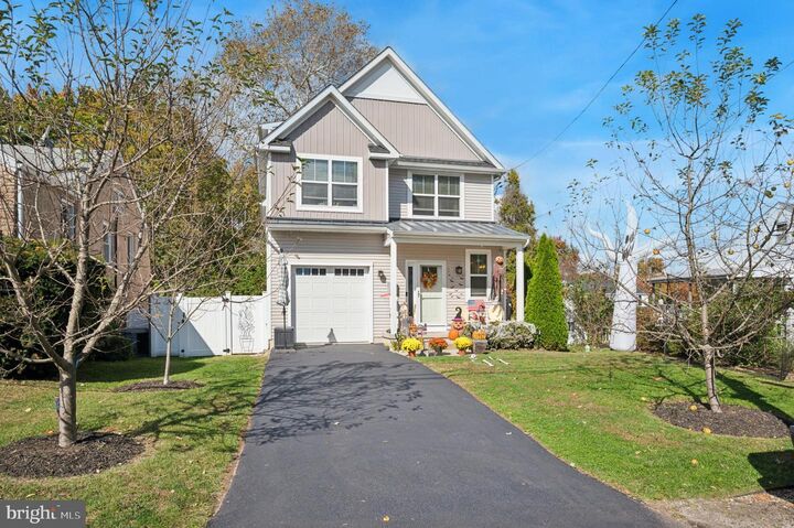 714 Crestview Road  Philadelphia PA 19128 photo