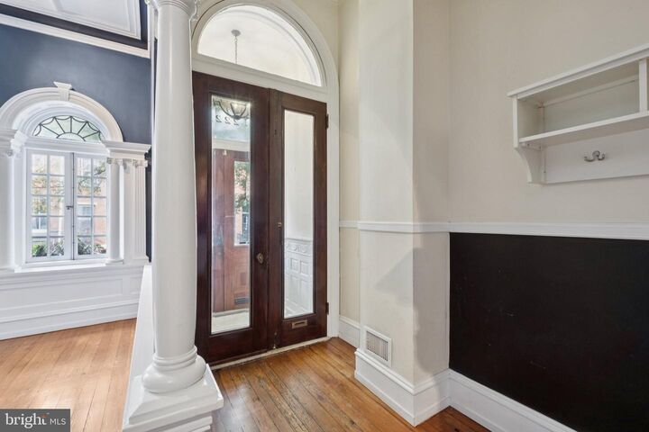 Property Photo:  2221 Locust Street  PA 19103