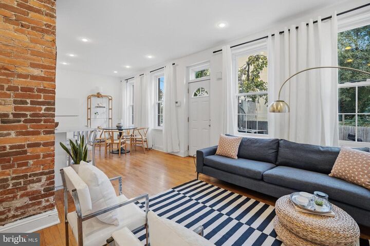 Property Photo:  208 W Laurel Street  PA 19123
