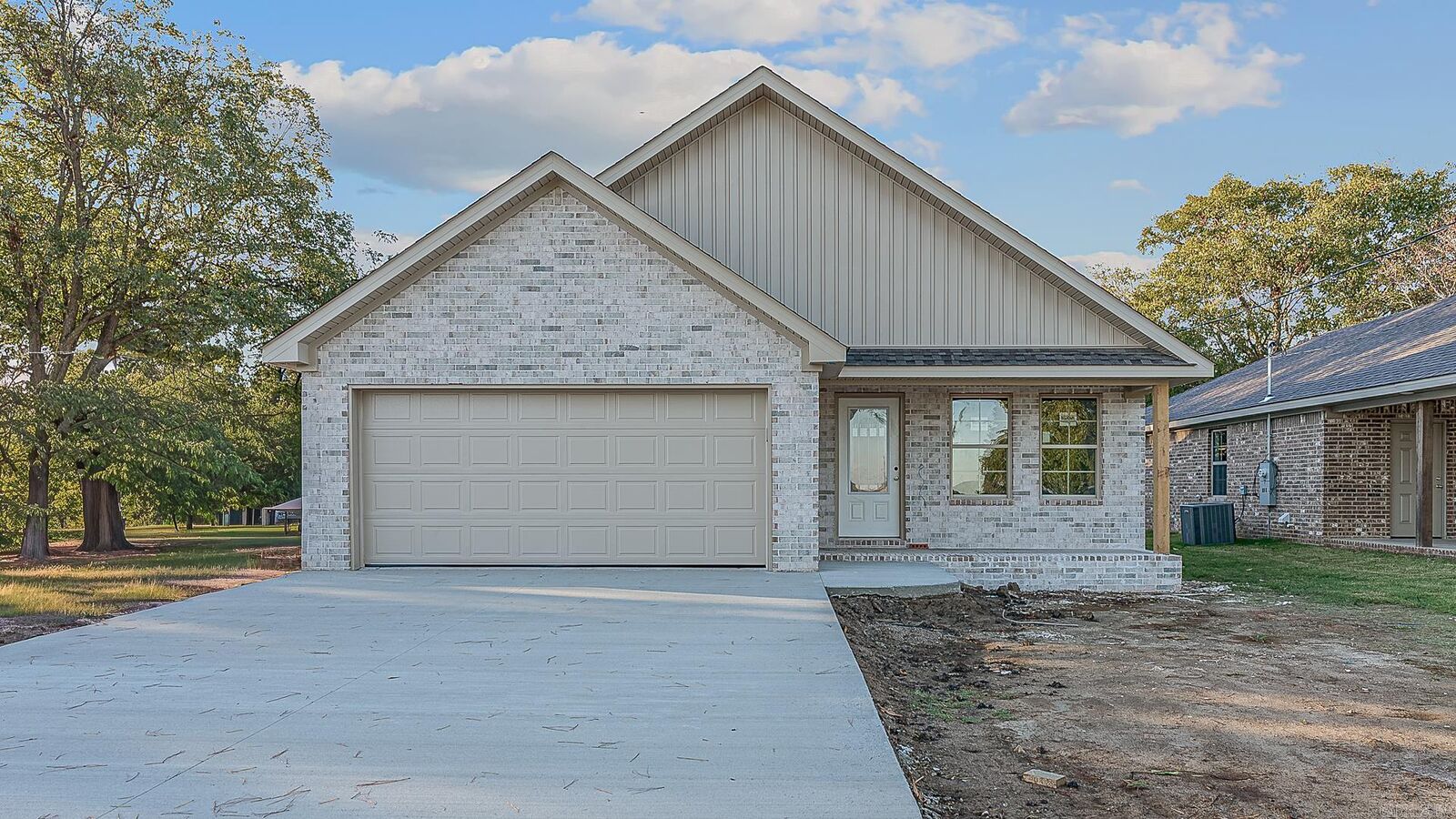 Property Photo:  303 Carol Ave  AR 72447 