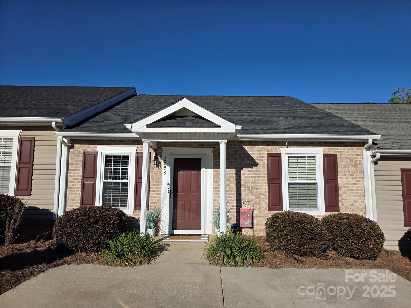 Property Photo:  2053 Pin Oak Place  NC 28032