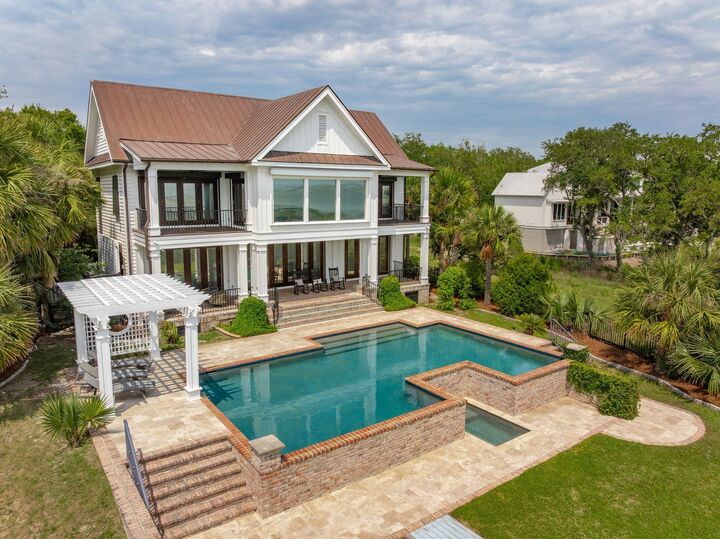 104 Beach Street  Mount Pleasant SC 29464 photo