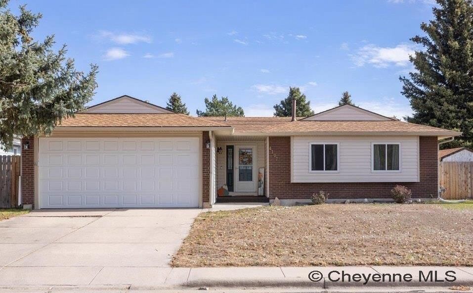 Property Photo: 4107 Hayes Ave WY 82001