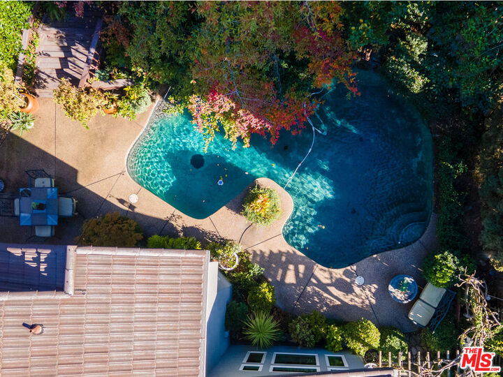 Property Photo: 217 Keller Cir CA 95630