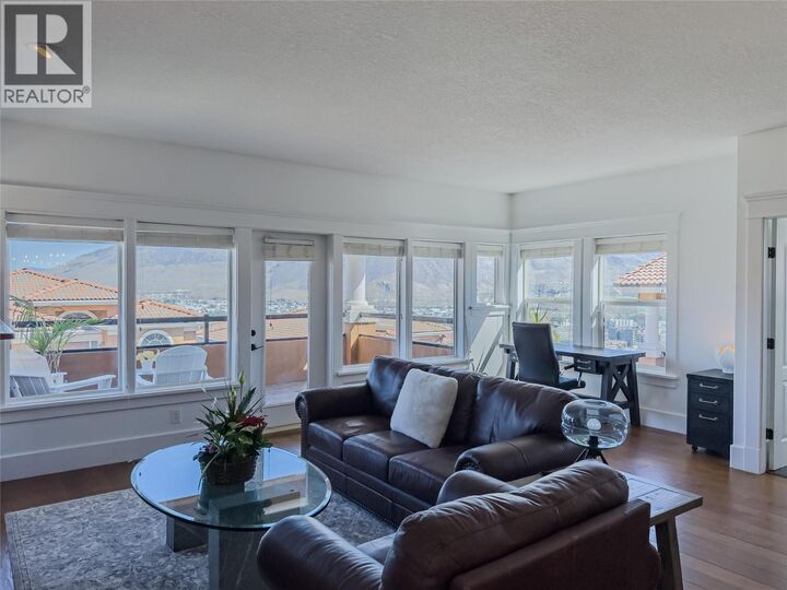Property Photo:  875 Sahali Terrace 13  BC V2C 6W8