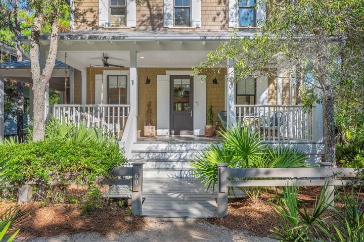 Property Photo: 60 Red Cedar Way FL 32459