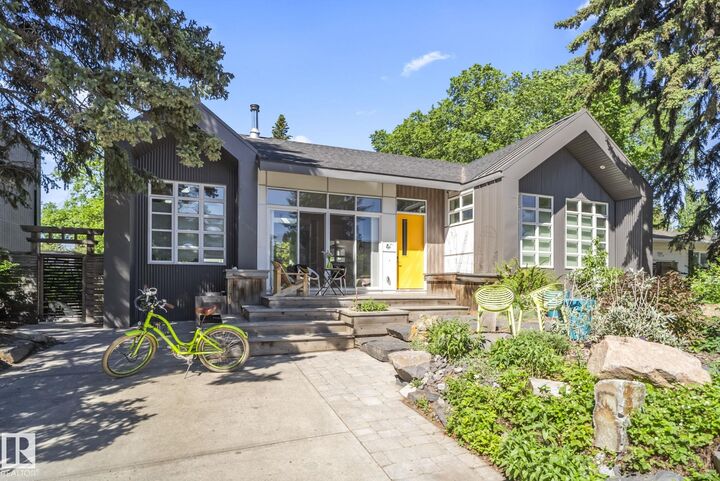 Property Photo: 7222 119 Street NW AB T6G 1V6