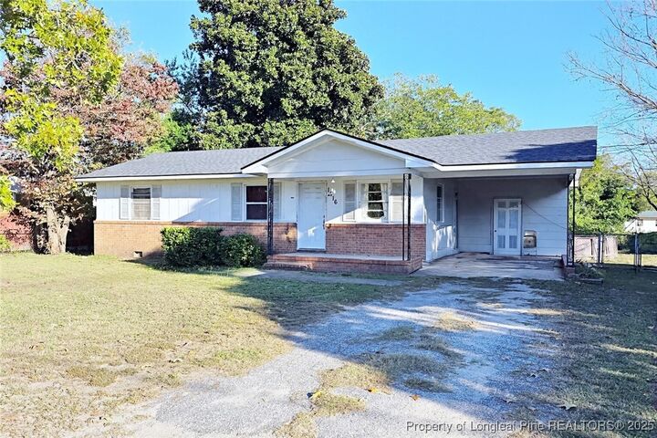 Property Photo: 1716 Shaw Road NC 28311