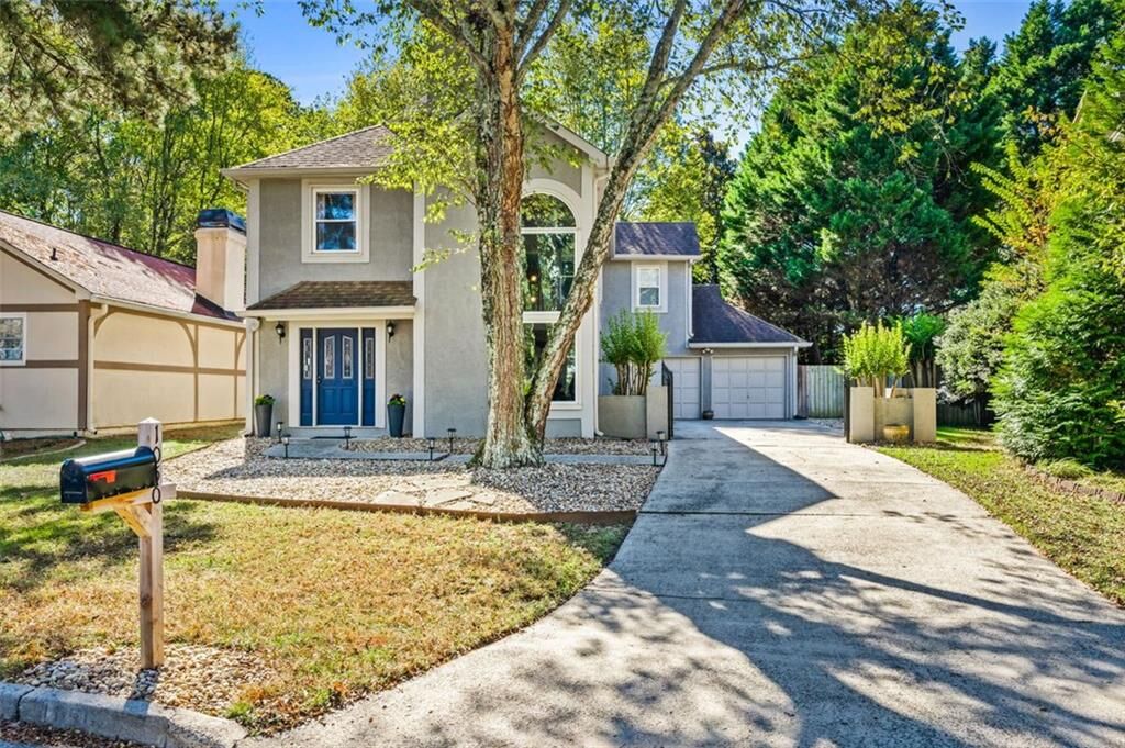 Property Photo: 1050 Essex Court GA 30004