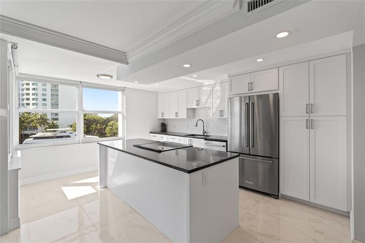 Property Photo:  2800 E Sunrise Blvd 5C  FL 33304 