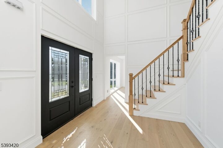 Property Photo:  5 Sycamore Rd  NJ 07066