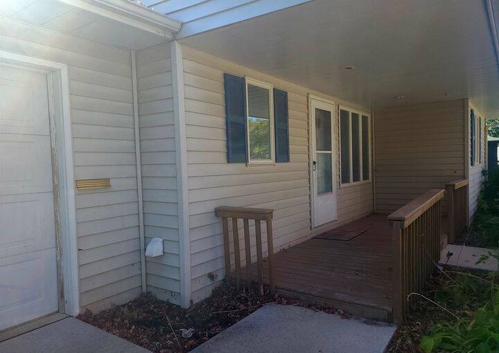 Property Photo: 2126 Coventry Lane IA 50613