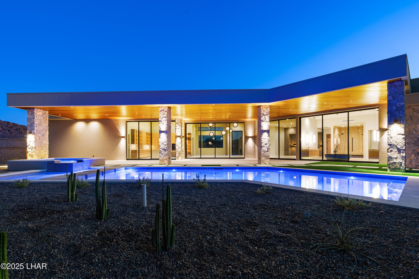 Property Photo: 2431 Dry Creek Ct AZ 86406