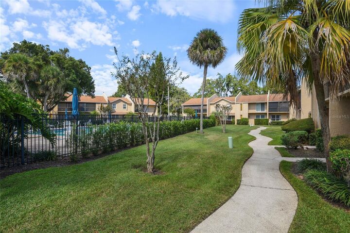 Property Photo:  1009 Grove St Unit #90 1009  FL 32751
