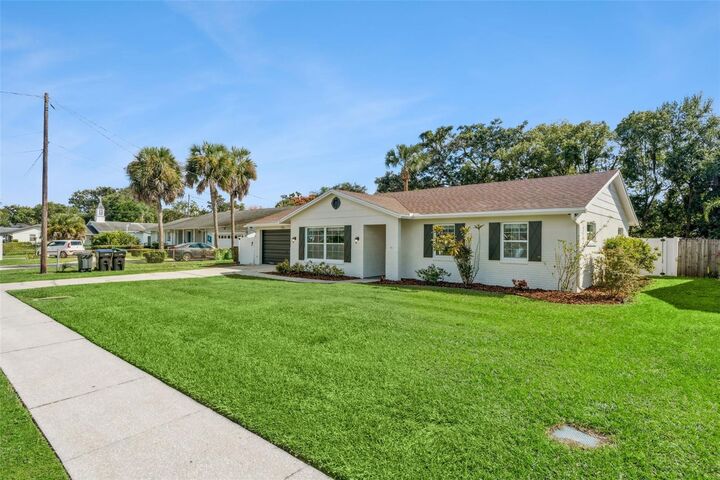 Property Photo:  2900 E Grant Avenue  FL 32806