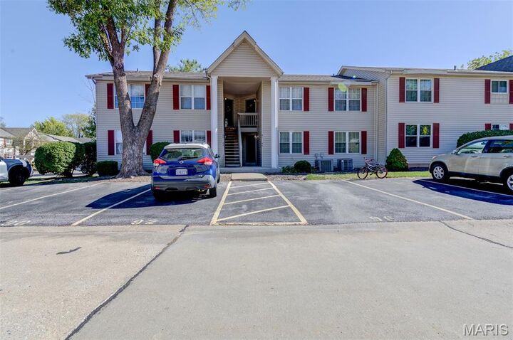 97 Sugar Bend Court  St Peters MO 63376 photo