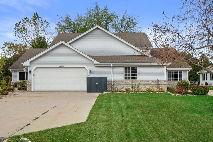 Property Photo:  6813 Diane Dr  WI 53090