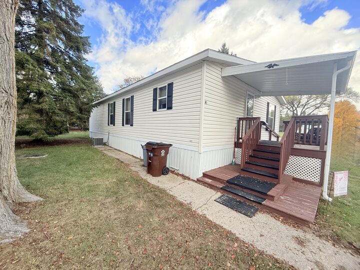 Property Photo:  606 Bjornson Street  MI 49307 