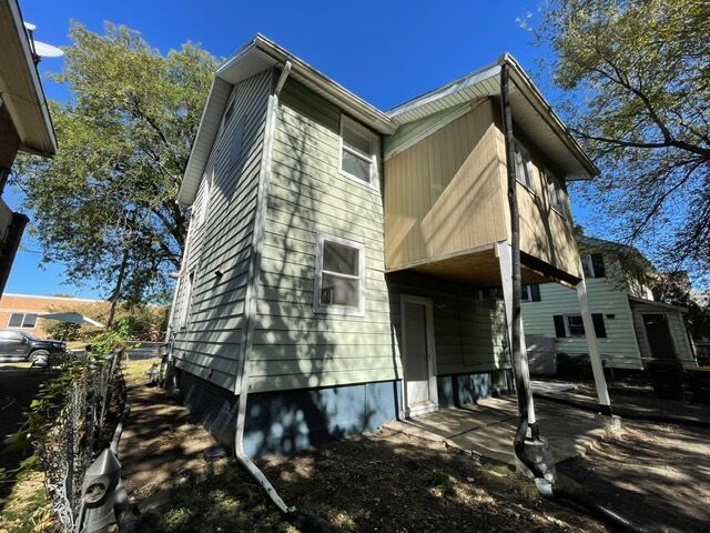 Property Photo: 1530 Chestnut Street IL 61102