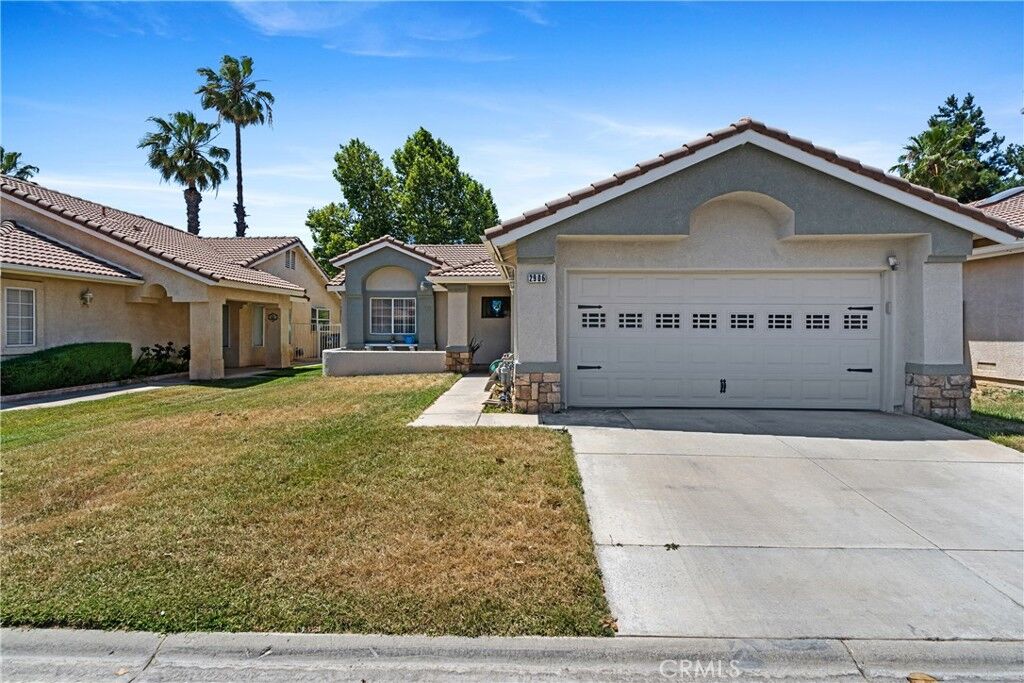 Property Photo: 2906 Summer Set CA 92220