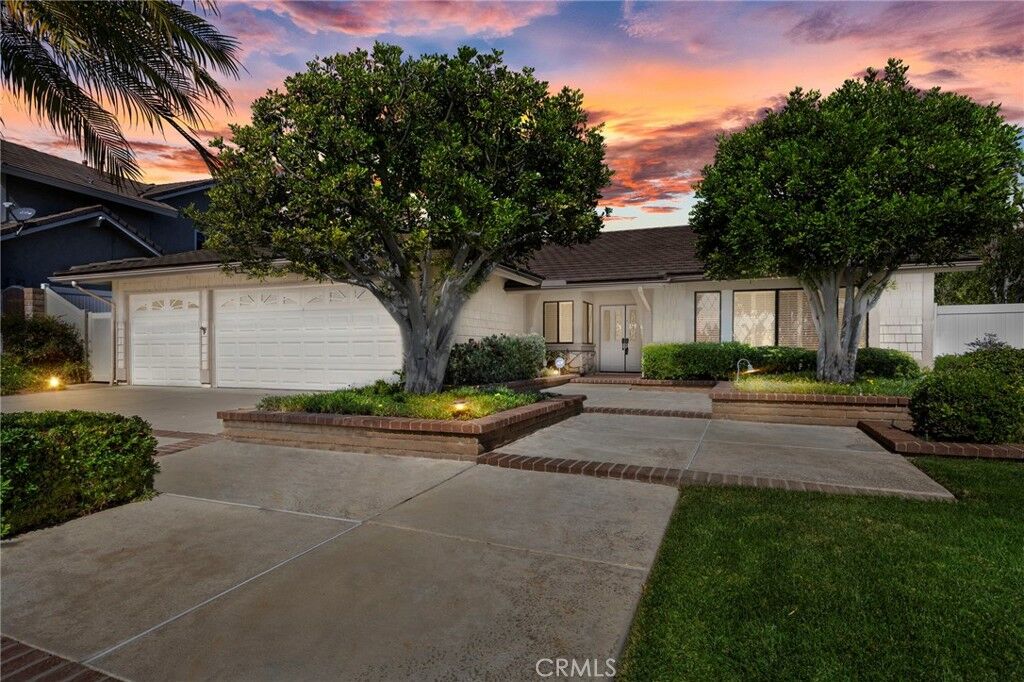 Property Photo:  2959 Bluebell Avenue  CA 92821
