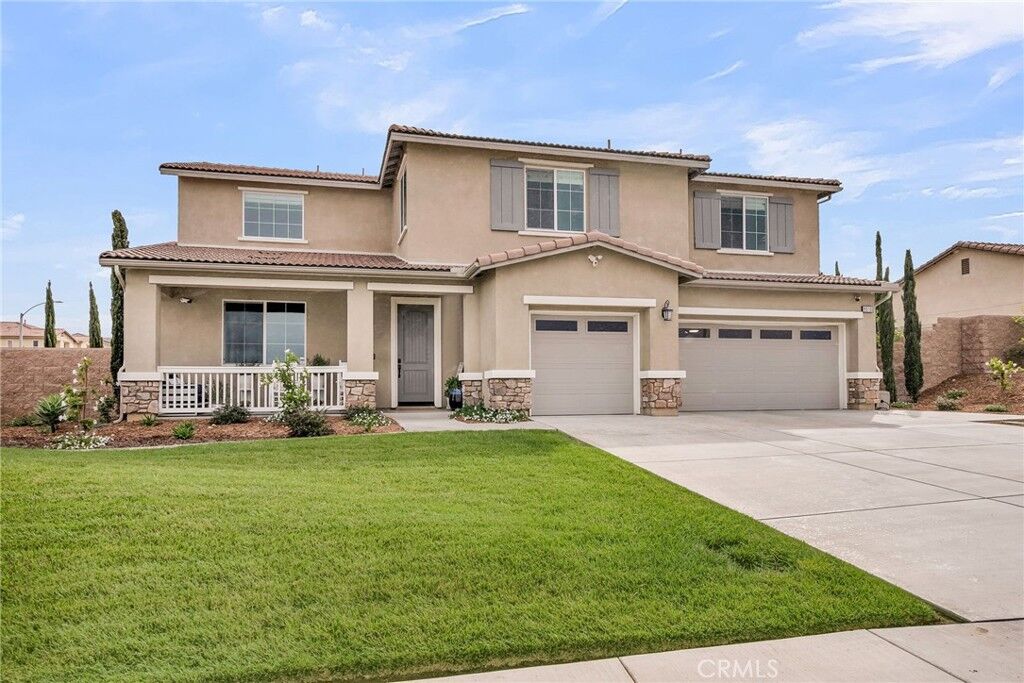 Property Photo:  9510 Alta Cresta  CA 92508