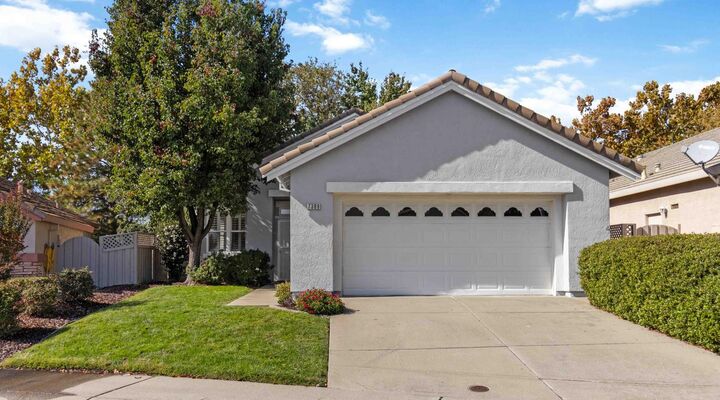 Property Photo:  7389 Apple Hollow Loop  CA 95747