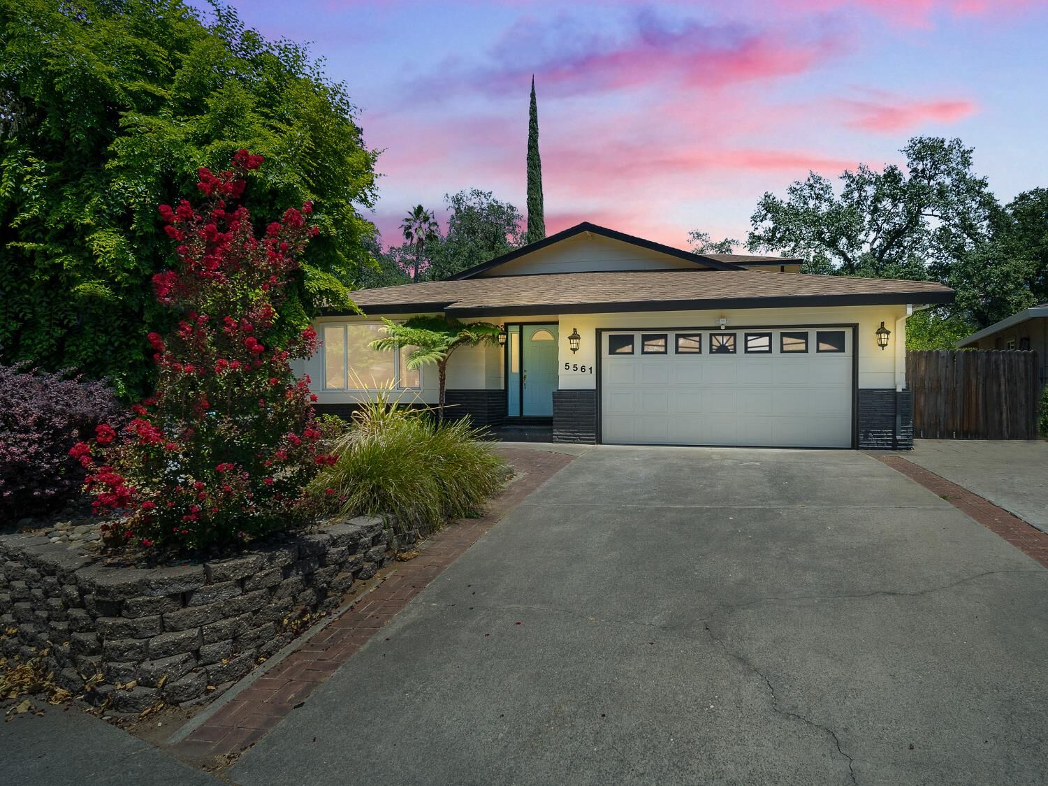 Property Photo:  5561 White Fir Way  CA 95841 