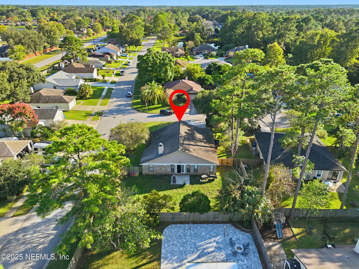 Property Photo:  12437 Cliff Swallow Court  FL 32225